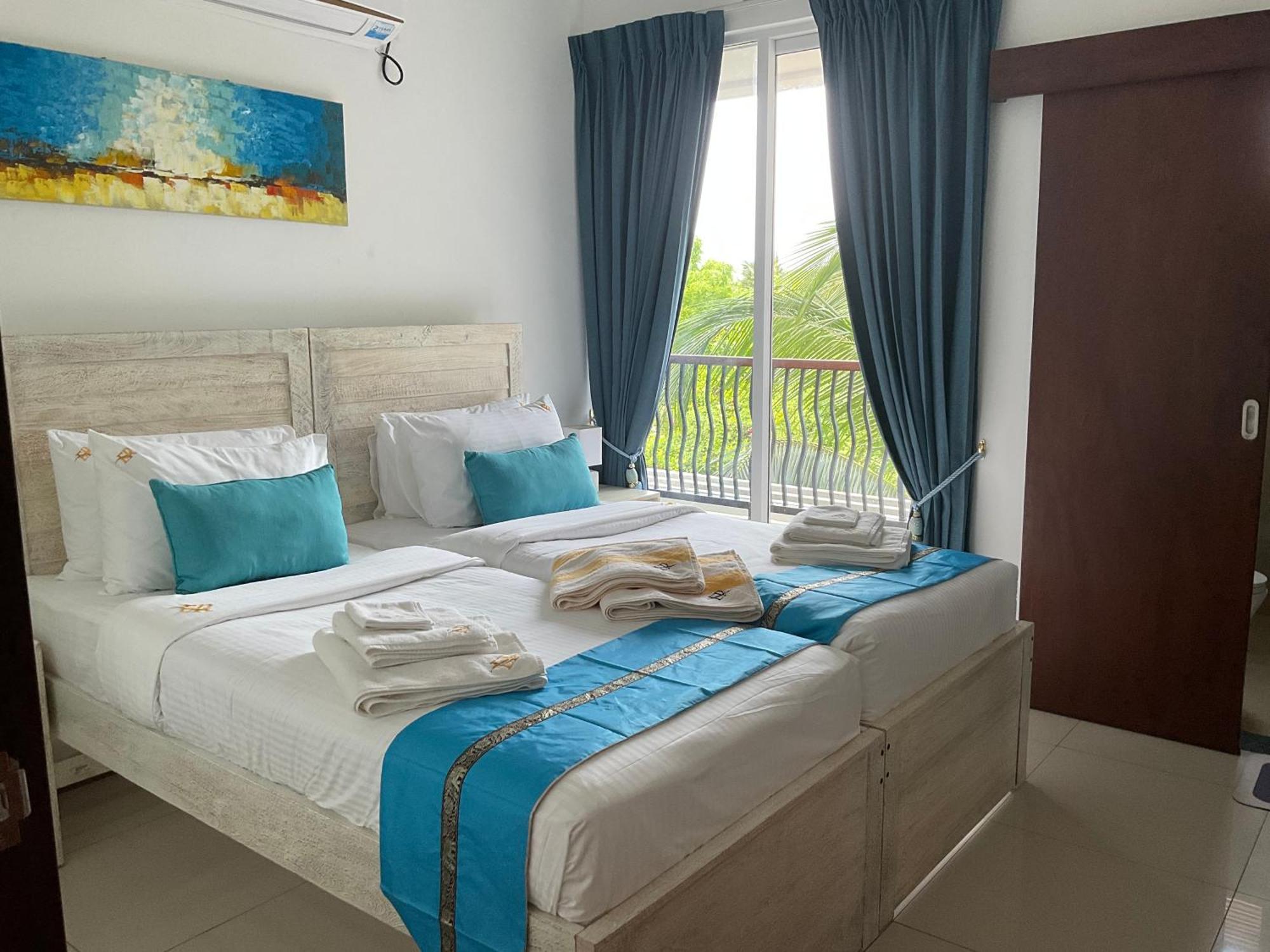 Beach Bliss Trincomalee Exterior photo
