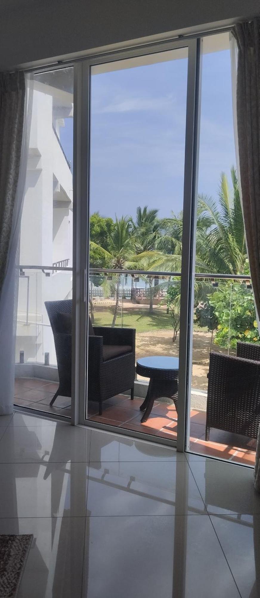 Beach Bliss Trincomalee Exterior photo